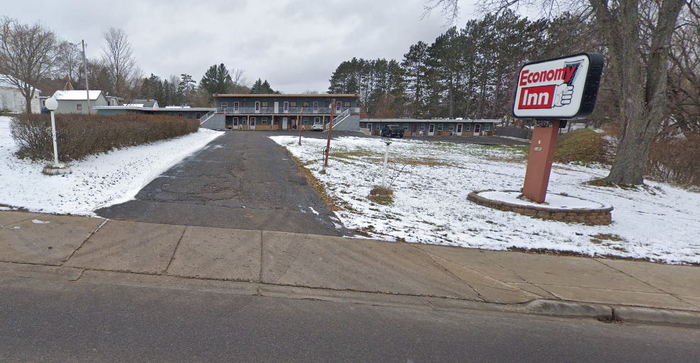 Maple Hill Motel (Economy Inn) - Now Economy Inn (newer photo)